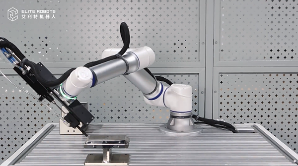 米兰·(milan)中国CSR回转体机械手,工业生产更灵活的选择