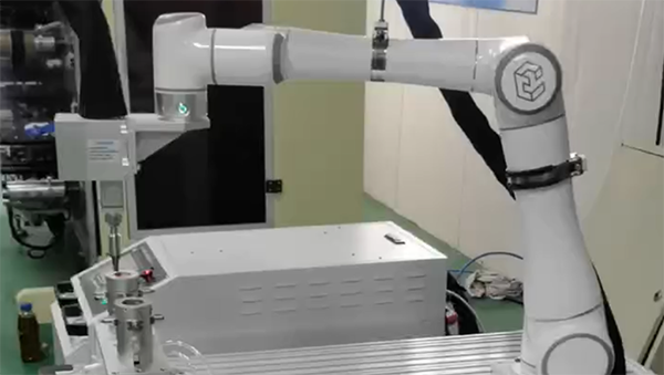 智能焊接机器人